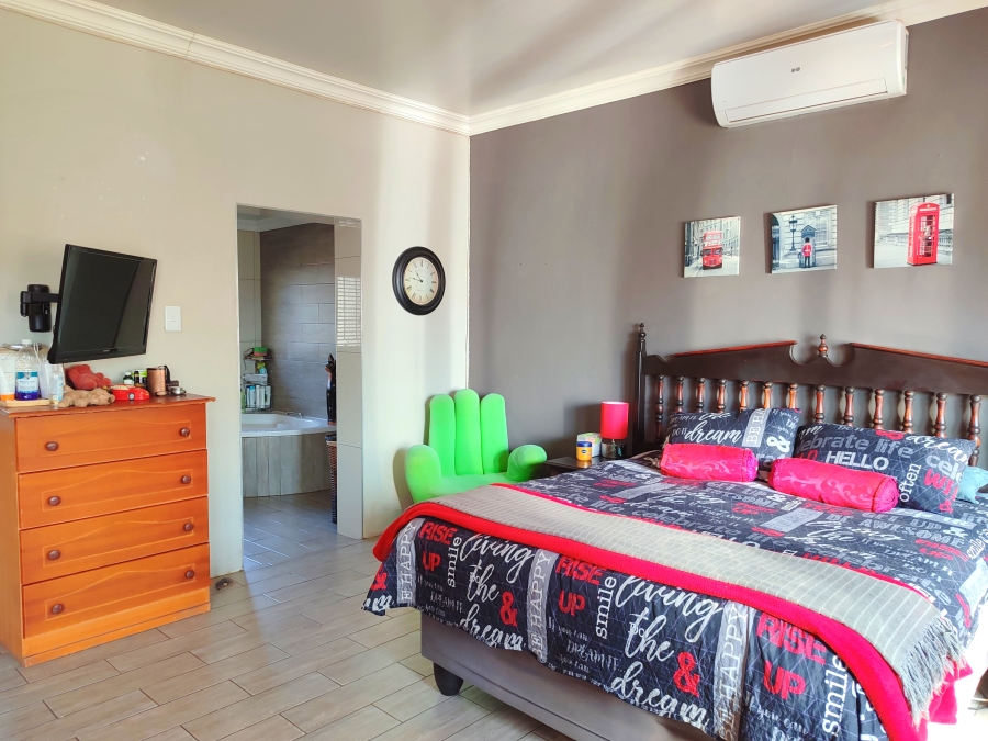 3 Bedroom Property for Sale in Meiringspark North West